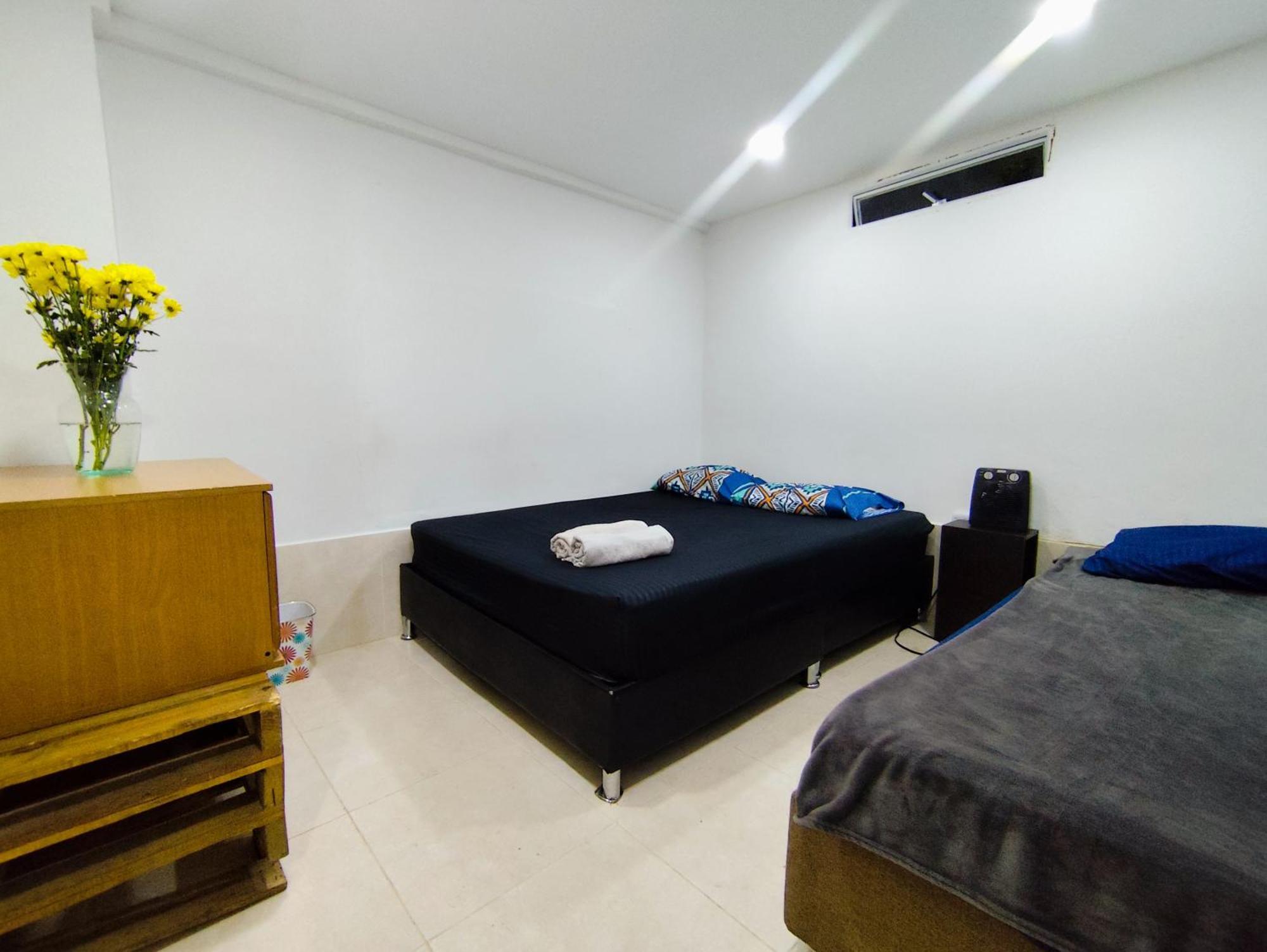Mico Loco Casa Hostal Bogota Exterior photo